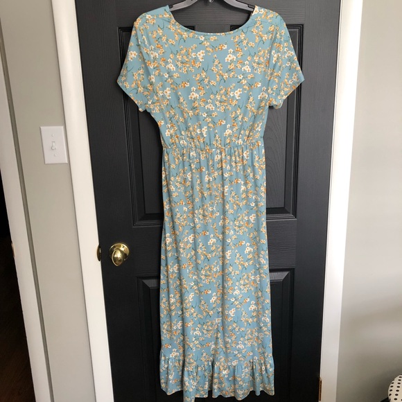 Beeuniq Maternity Floral Tiered Dress - Picture 3 of 8